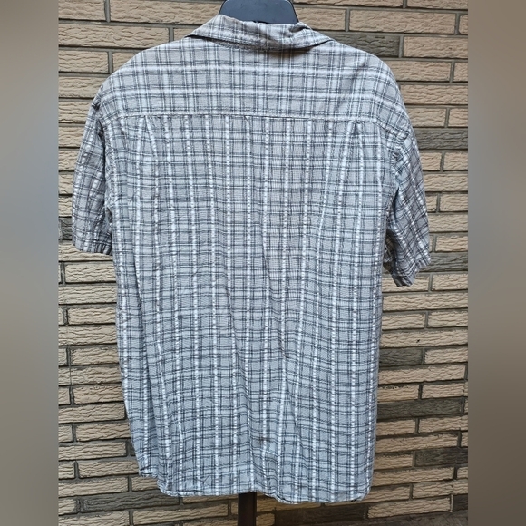 Van Heusen Mens Casual Shirt.    Sz XXL - Picture 2 of 5